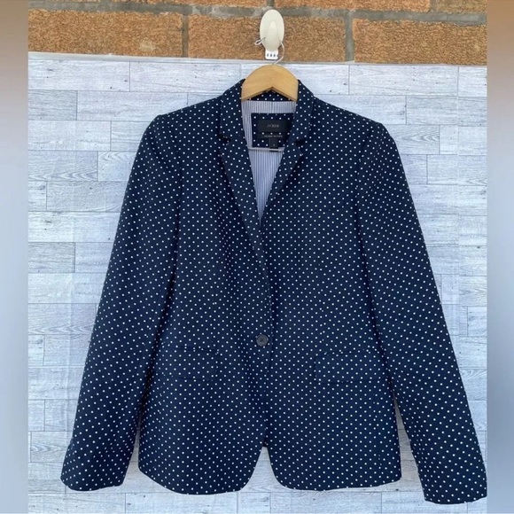 J.Crew Women's Blue Polka-dot Regent Blazer
In Linen size 8 - Picture 2 of 16